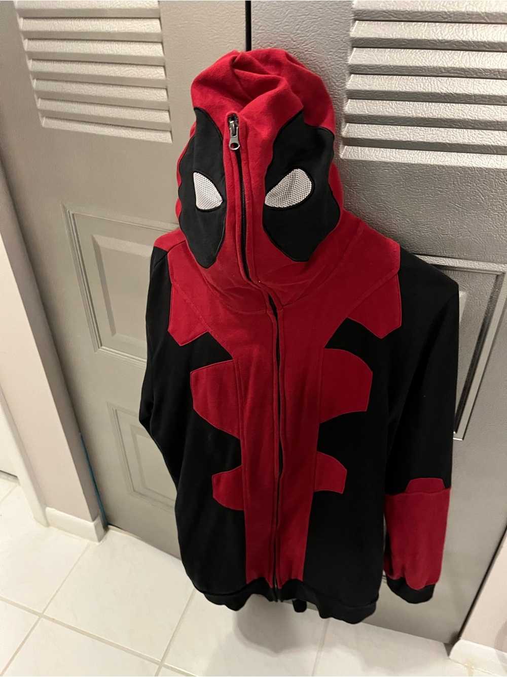 Men's Deadpool Zip-Up Hoodie